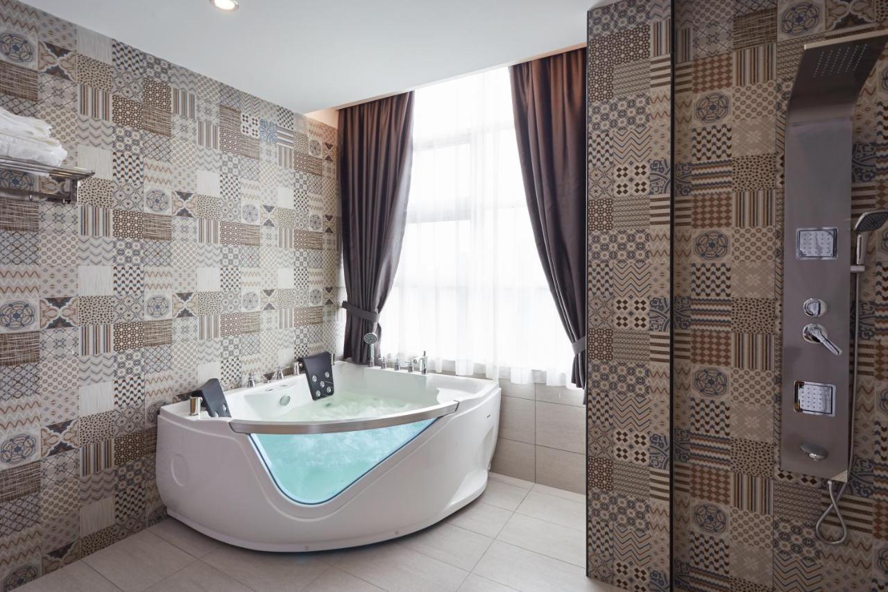 Dream Luxury Hotel Muar Εξωτερικό φωτογραφία