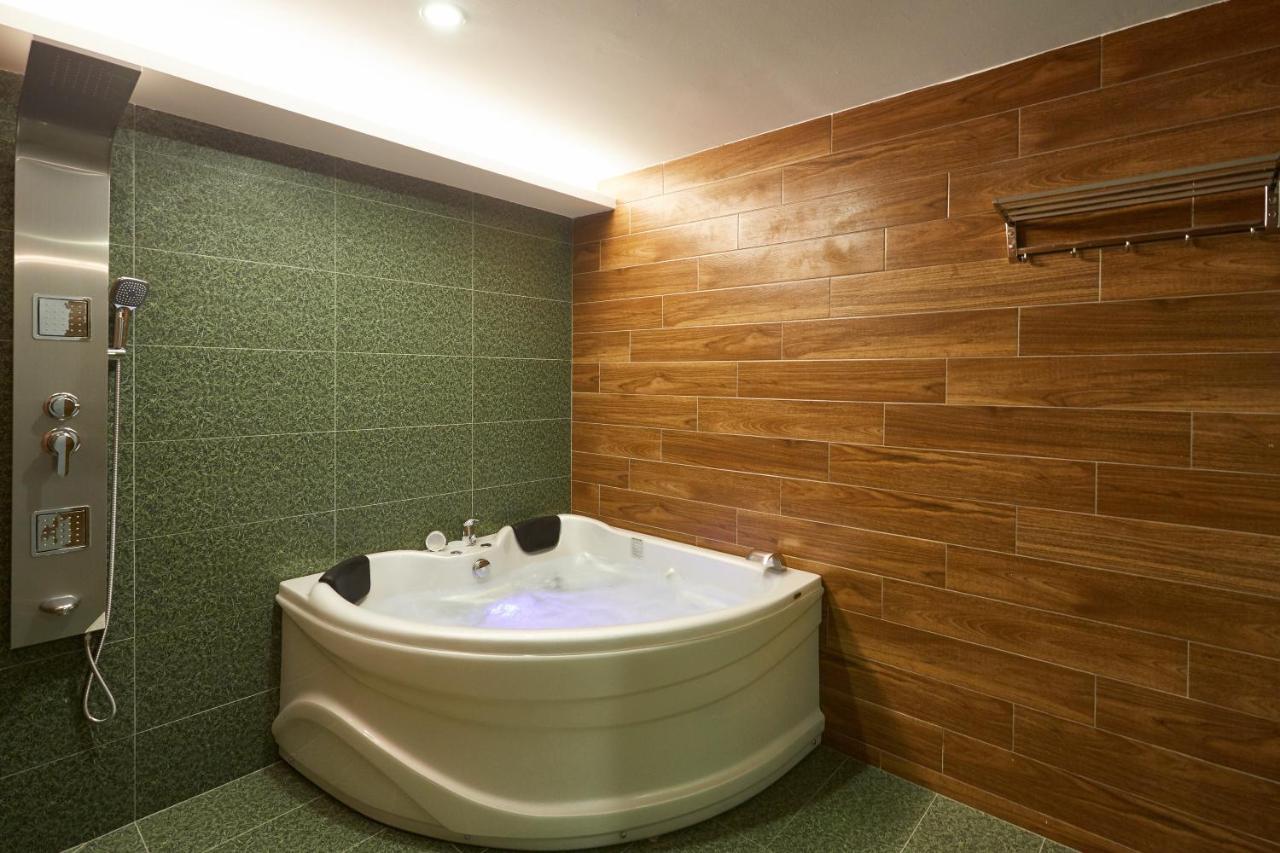 Dream Luxury Hotel Muar Εξωτερικό φωτογραφία