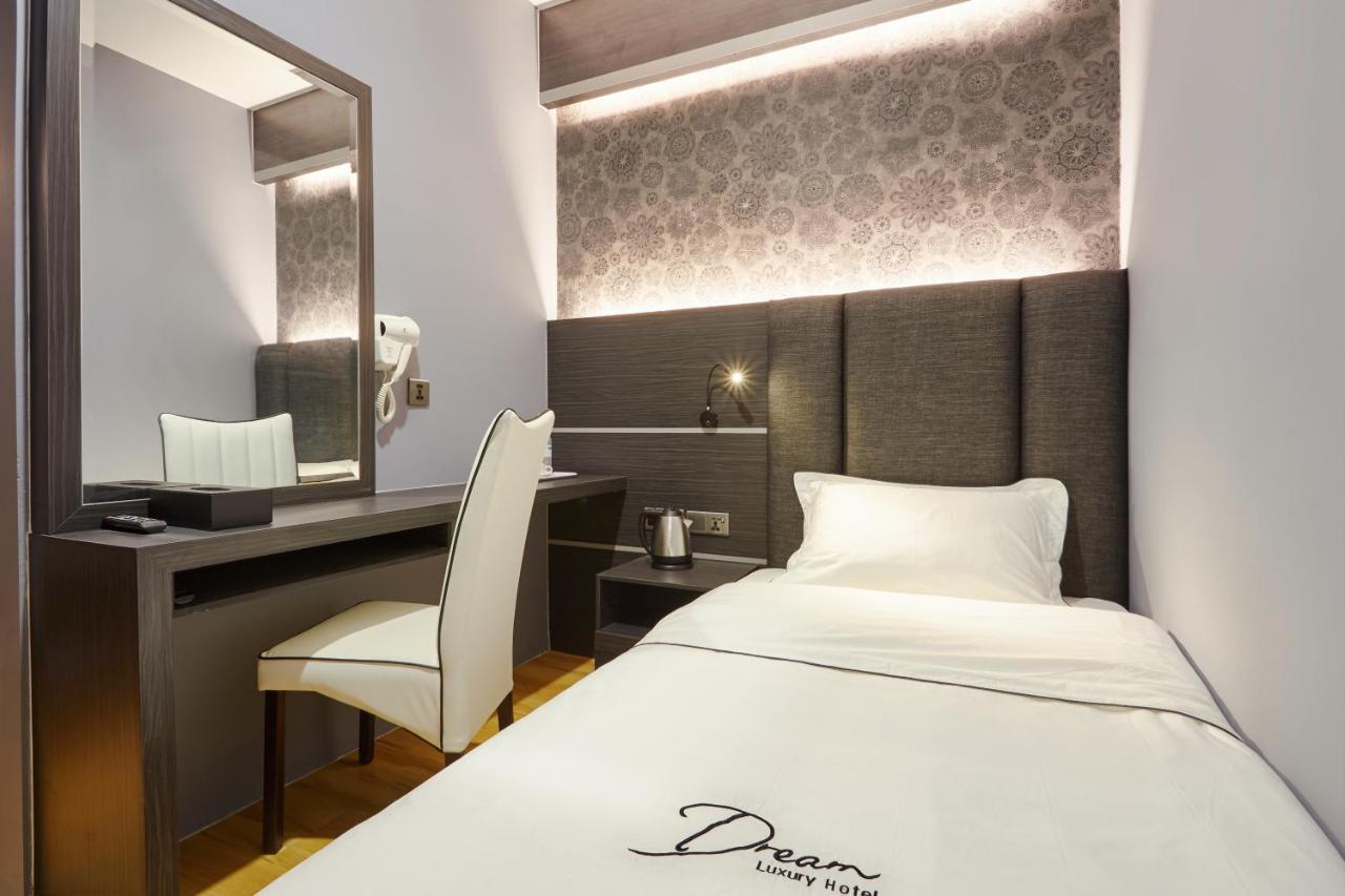 Dream Luxury Hotel Muar Εξωτερικό φωτογραφία